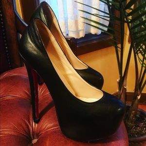 Christian Louboutin *COPY* Heels